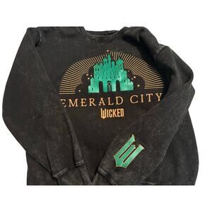 Rare Universal Studios Official Theme Park Wicked Emerald City Sweatshirt NWT